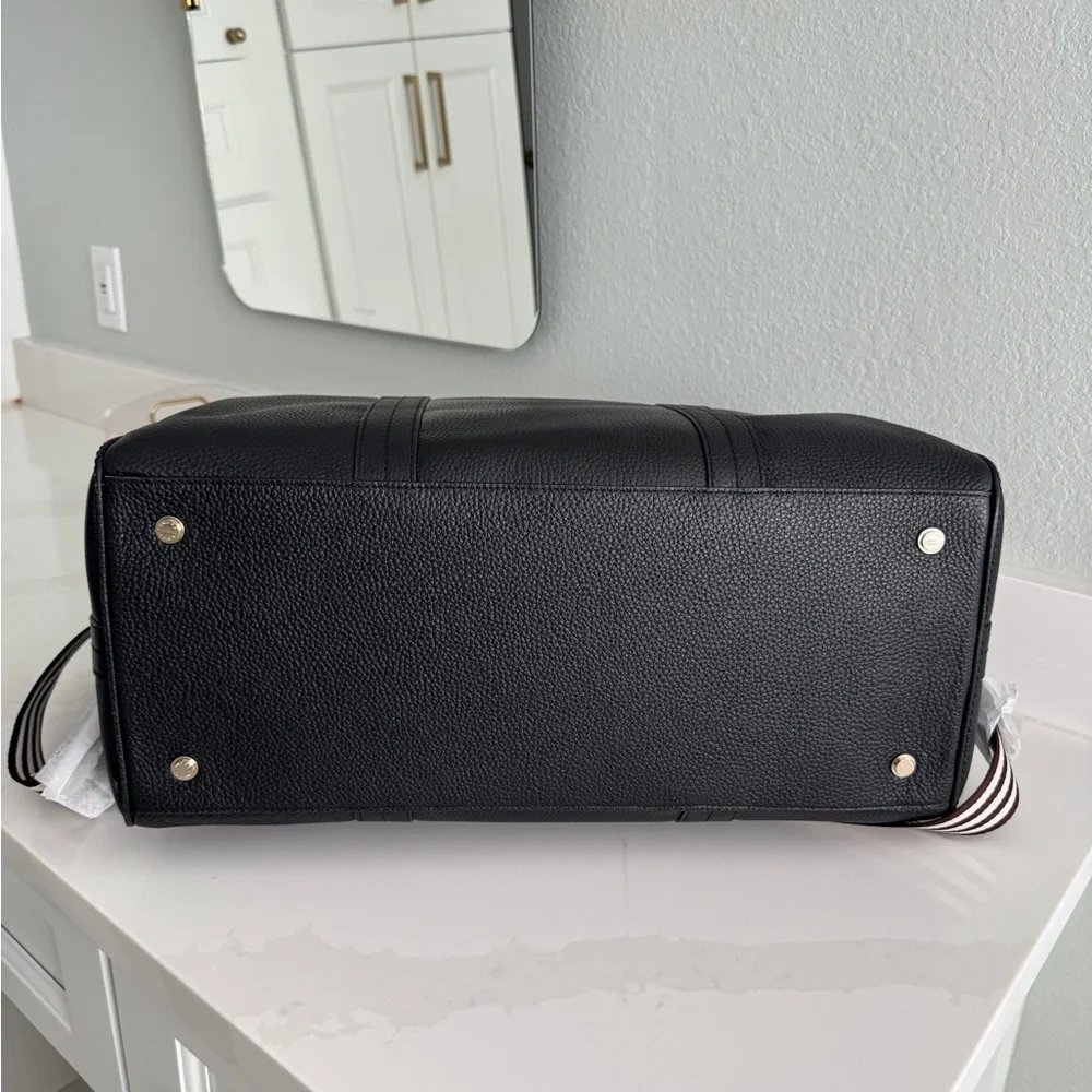 RARE NWT Henri Bendel Noho Overnight bag - black pebbled leather. - Picture 4 of 9